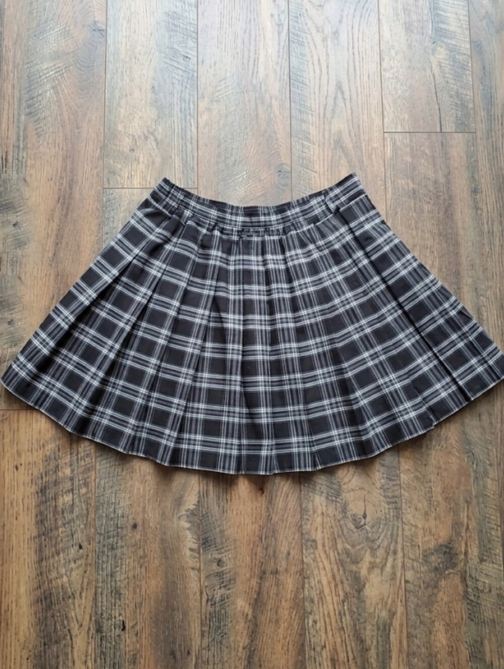 Black & White Plaid Pleated Mini Skirt